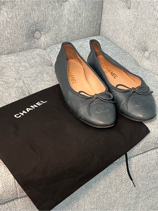 CHANEL Shoes - CHANEL Navy Caviar Leather Ballet Flats